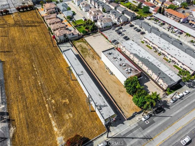 8826 Artesia, Bellflower, CA 90706