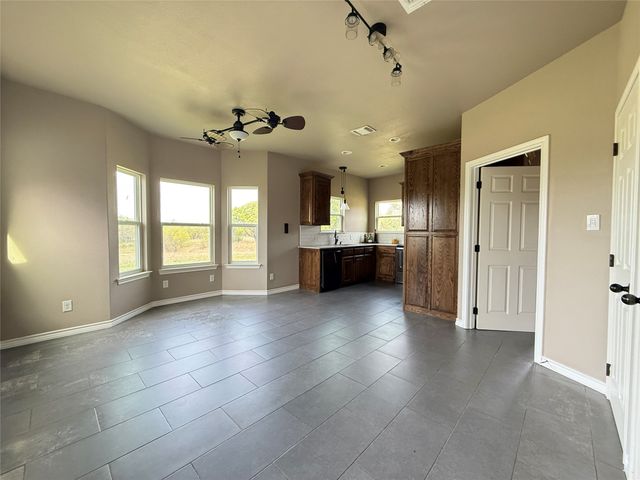 1556 County Road 4764, Boyd, TX 76023