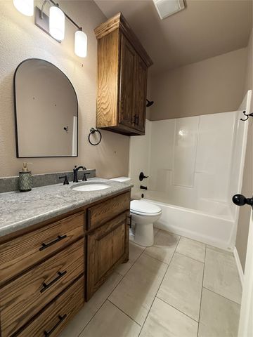 1556 County Road 4764, Boyd, TX 76023