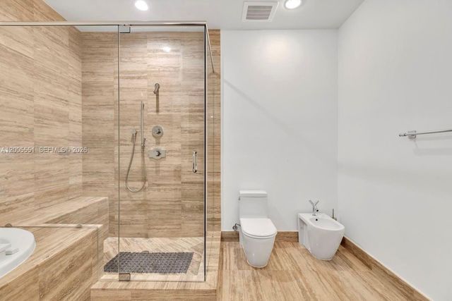 15811 SE Collins Ave 4002, Sunny Isles Beach, FL 33160