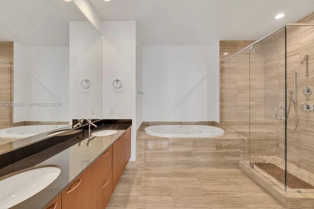 15811 SE Collins Ave 4002, Sunny Isles Beach, FL 33160