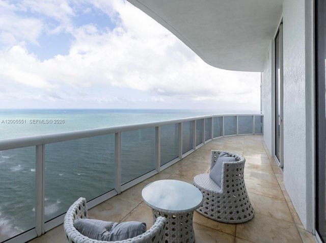 15811 SE Collins Ave 4002, Sunny Isles Beach, FL 33160