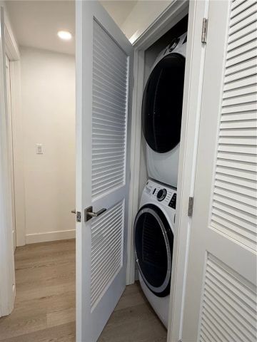 17814 W Bullock Street, Encino, CA 91316