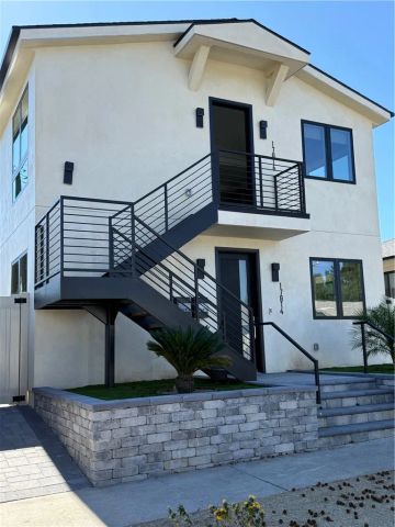 17814 W Bullock Street, Encino, CA 91316