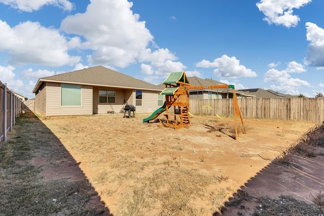 1804 Twin Falls Dr, Odessa, TX 79762