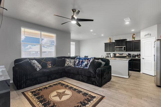 1804 Twin Falls Dr, Odessa, TX 79762