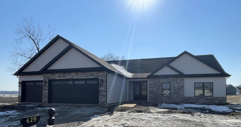 429 Carlton Drive, West Lafayette, IN 47906