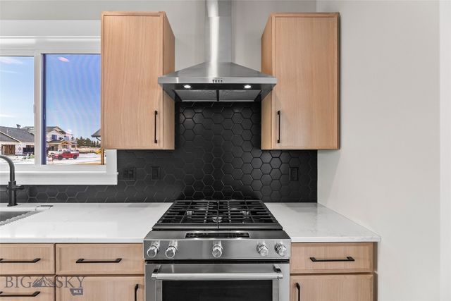 189 Noble Peak Drive, Bozeman, MT 59718