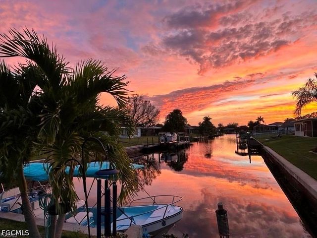 4638 Vinsetta AVE, North Fort Myers, FL 33903