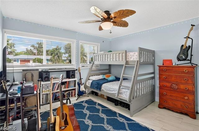 4638 Vinsetta AVE, North Fort Myers, FL 33903