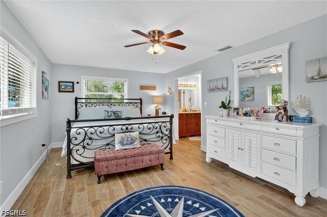 4638 Vinsetta AVE, North Fort Myers, FL 33903