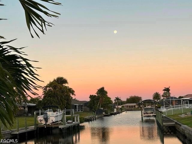 4638 Vinsetta AVE, North Fort Myers, FL 33903