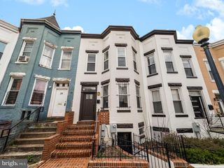 27 TODD PL NE, Washington, DC 20002