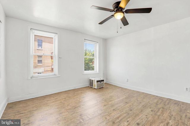 742 N 37TH ST, Philadelphia, PA 19104