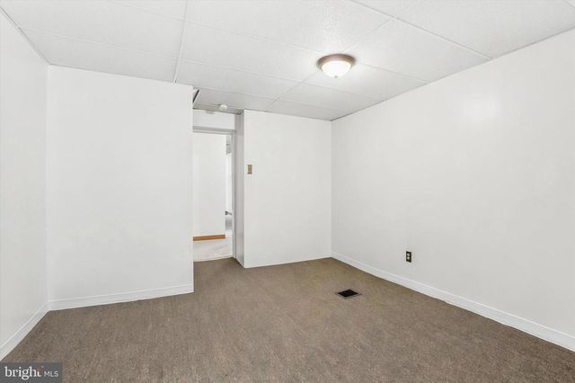 742 N 37TH ST, Philadelphia, PA 19104