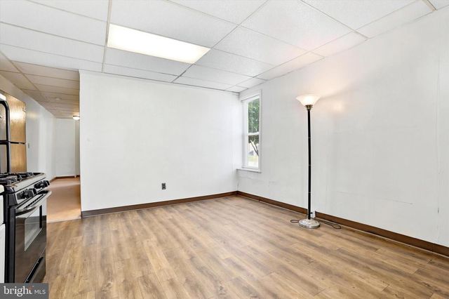 742 N 37TH ST, Philadelphia, PA 19104