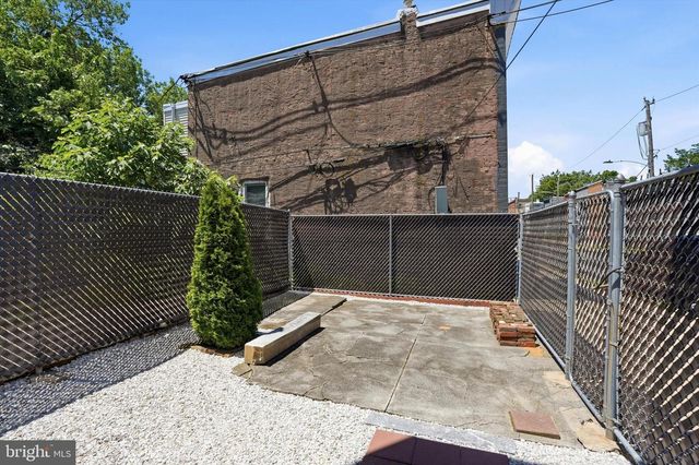742 N 37TH ST, Philadelphia, PA 19104