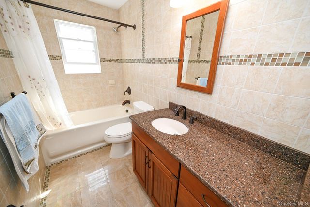 582 Western Park Drive, West Hempstead, NY 11552