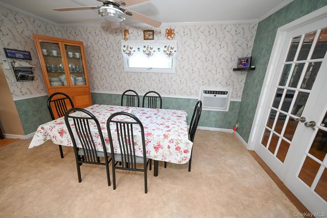 582 Western Park Drive, West Hempstead, NY 11552