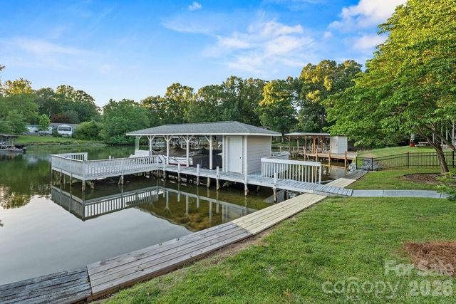 47209 Paradise Lane, Norwood, NC 28128