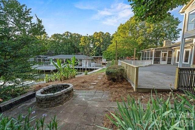 47209 Paradise Lane, Norwood, NC 28128