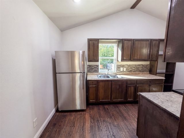 2810 Fordham Road, Dallas, TX 75216