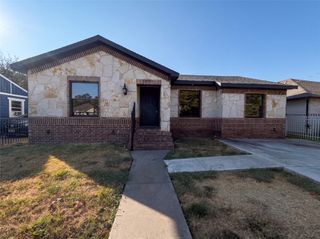 2810 Fordham Road, Dallas, TX 75216