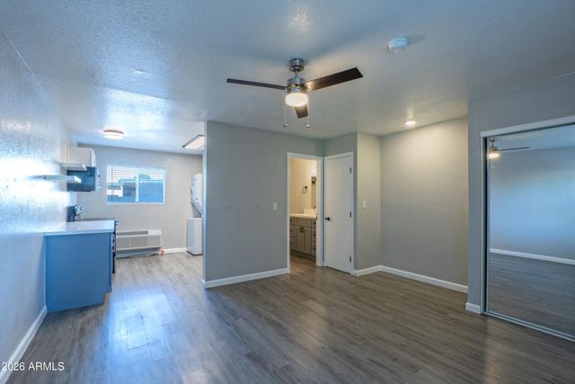 2020 W ORANGEWOOD Avenue, Phoenix, AZ 85021