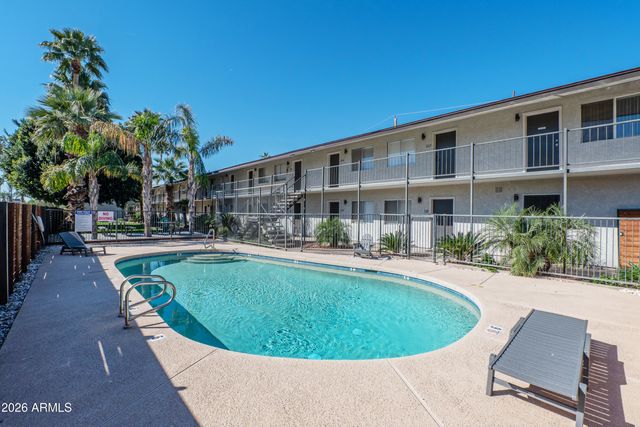 2020 W ORANGEWOOD Avenue, Phoenix, AZ 85021