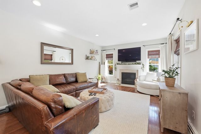 19 Brookmeadow Lane, Grafton, MA 01560