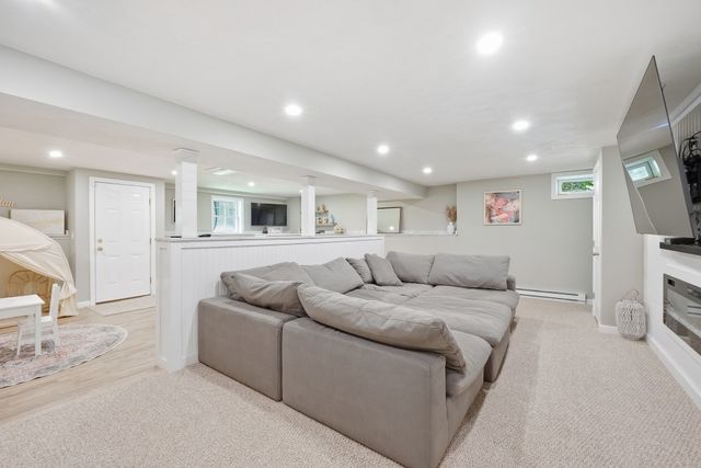 19 Brookmeadow Lane, Grafton, MA 01560