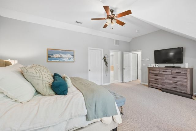 19 Brookmeadow Lane, Grafton, MA 01560