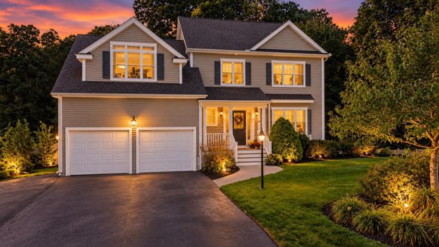 19 Brookmeadow Lane, Grafton, MA 01560