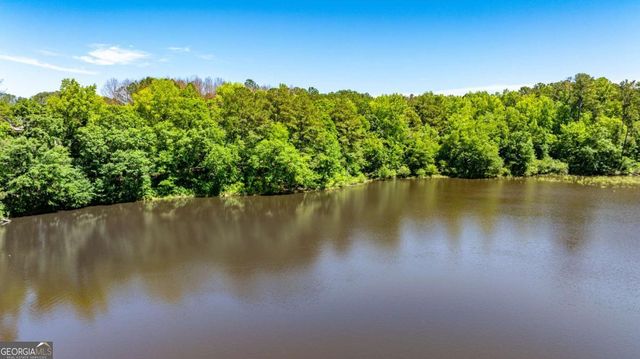 8 Canterbury Drive, Newnan, GA 30263