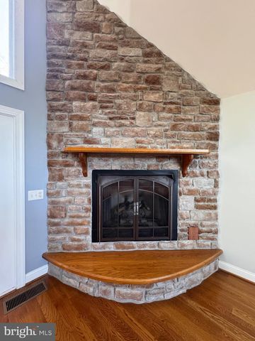 687 PROSPECT HILL, Montross, VA 22520