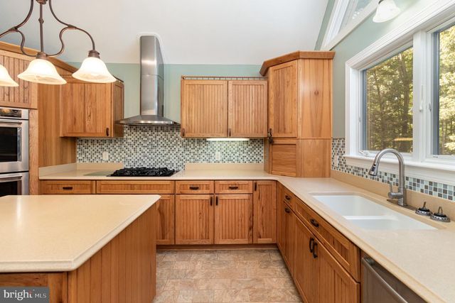687 PROSPECT HILL, Montross, VA 22520