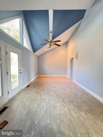 687 PROSPECT HILL, Montross, VA 22520