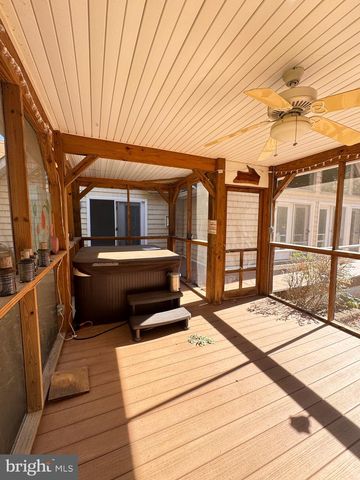 687 PROSPECT HILL, Montross, VA 22520