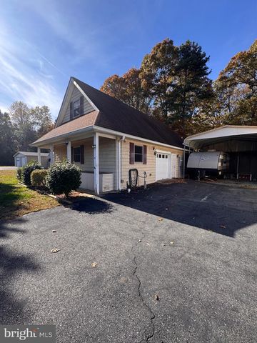 687 PROSPECT HILL, Montross, VA 22520