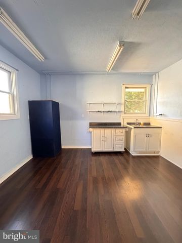 687 PROSPECT HILL, Montross, VA 22520