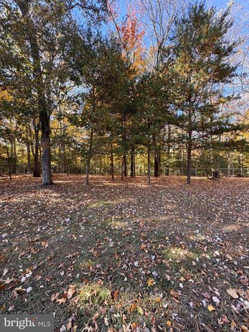 687 PROSPECT HILL, Montross, VA 22520