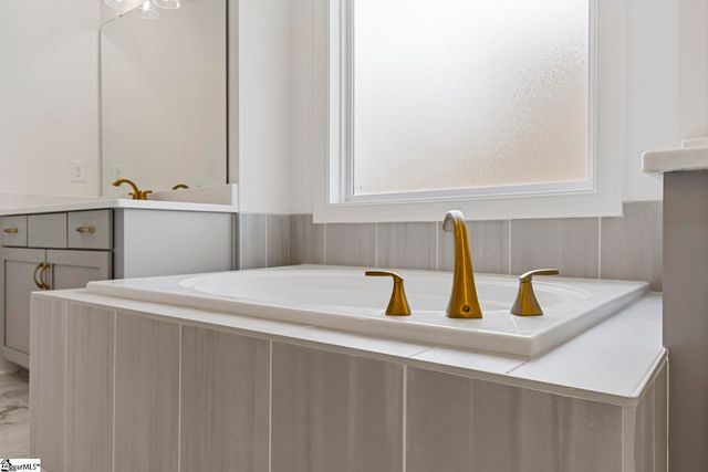 740 Enoree River Place, Greer, SC 29651