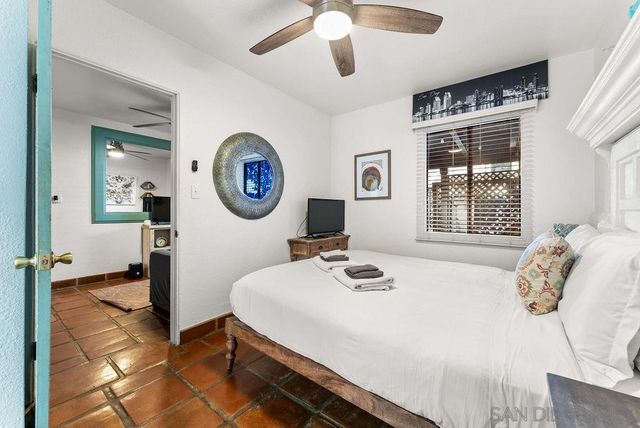 2282 84 Congress St, San Diego, CA 92110