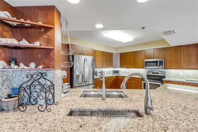 5300 S ATLANTIC AVENUE 10-605, New Smyrna Beach, FL 32169