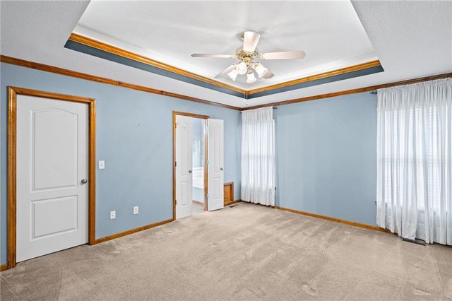 1802 Meadowlark Court, Raymore, MO 64083