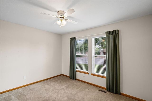 1802 Meadowlark Court, Raymore, MO 64083
