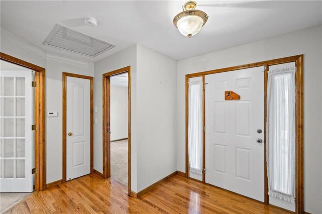 1802 Meadowlark Court, Raymore, MO 64083