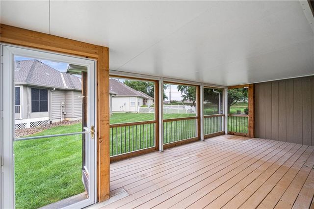 1802 Meadowlark Court, Raymore, MO 64083