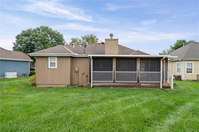 1802 Meadowlark Court, Raymore, MO 64083