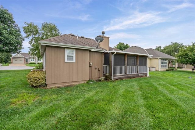 1802 Meadowlark Court, Raymore, MO 64083